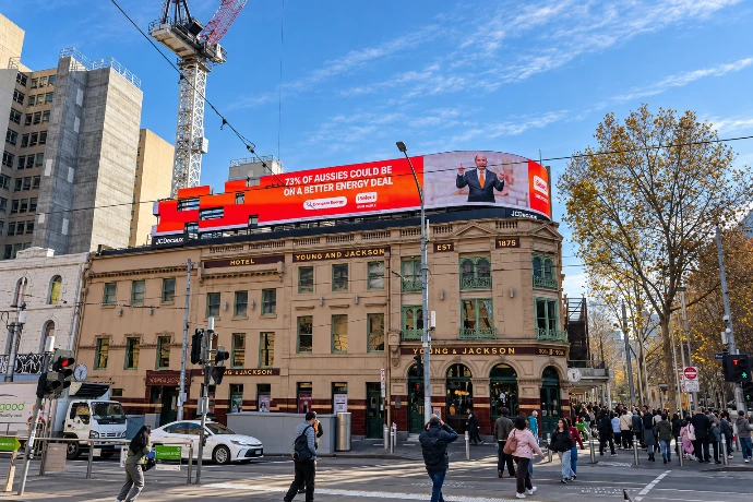 Outdoor LED display installation by Innovateq