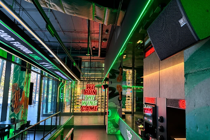 Point-of-sale and network installation at a Wingstop store